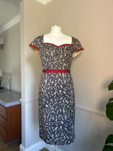 Holly willoughby navy lace - willoughby,