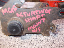 MGF (1995-2002) N/S Passenger Left Master Cylinder Servo Actuating Shaft Mount 