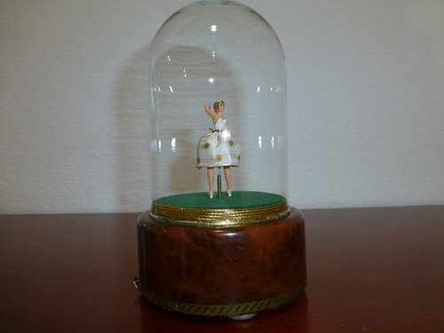Vintage reuge dancing - reuge,