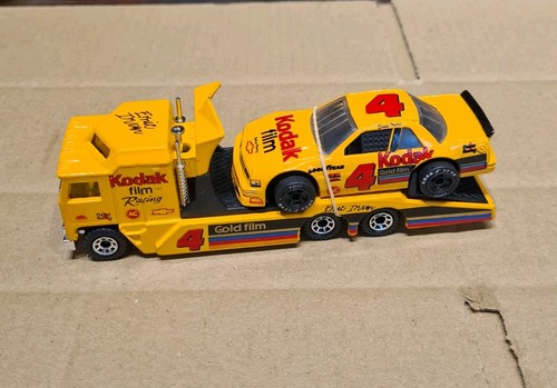 Matchbox nascar kenworth - matchbox,