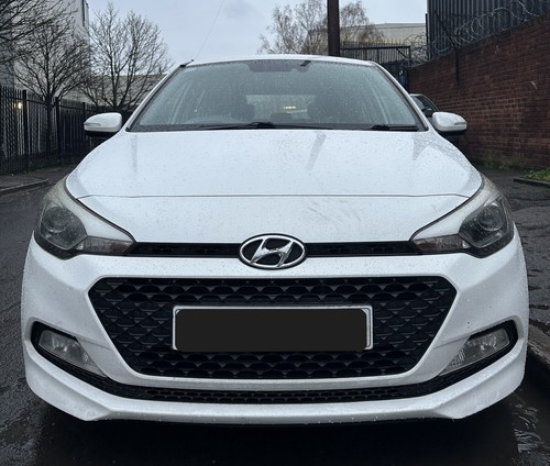 2015 hyundai i20 breaking - 2015,
