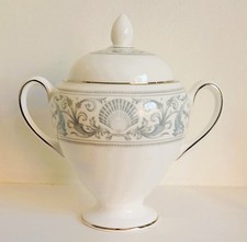 WEDGWOOD * DOLPHINS WHITE*