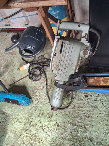 Electric construction breaker - electric,