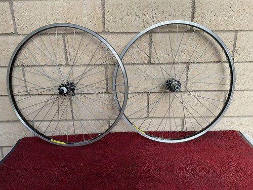 Tandem hole wheels - ,