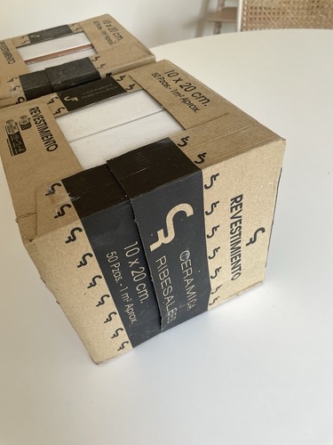 Boxes of ceramica - x,