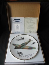ROYAL DOULTON ,LTD EDITION  PLATE LEGENDS OF THE SKY,VICKERS SPITFIRE BOX & CERT