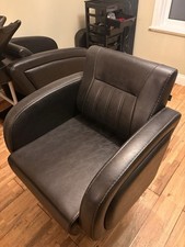 Salon chair 