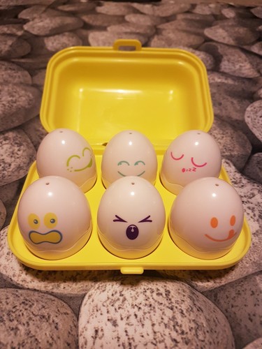 Vintage tomy hide - tomy, squeak