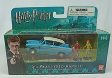 Corgi Toys Harry Potter Mr Weasley's Ford Anglia with Figures
