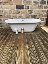 Freestanding Double-Ended Bath