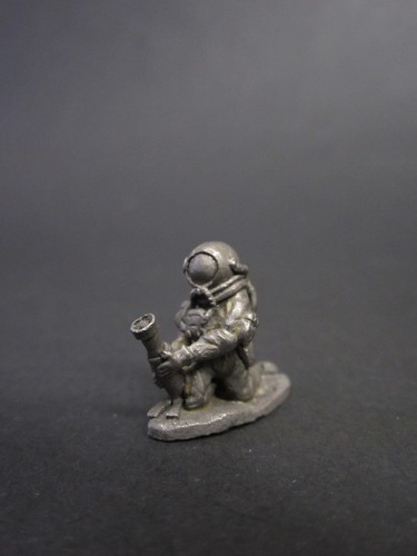Spaceman firing mortar weapon - firing,