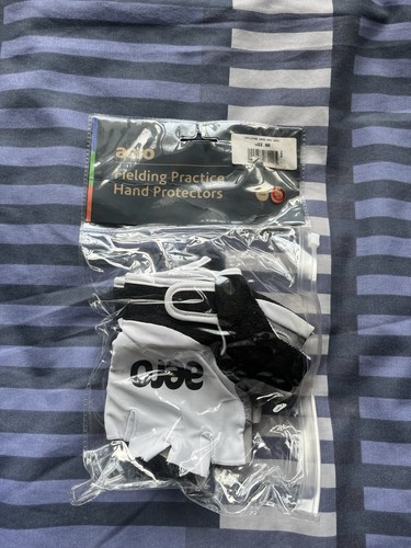 Aero cricket fielding gloves - fielding,