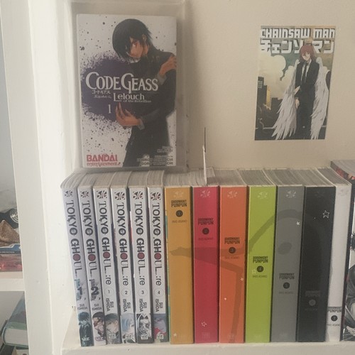 Assorted manga selling - assorted, (selling