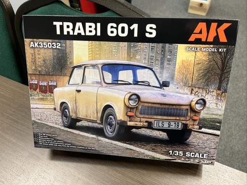Ak35032 trabi 601s s - 1/35,
