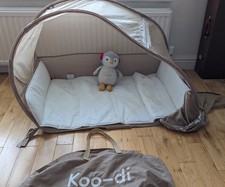 Koo-di baby popup travel cot / playpen with travel bag (see images &description)
