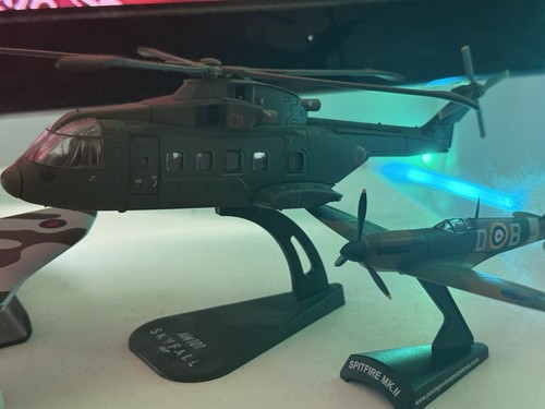 Italeri 100 oo7 skyfall - italeri,