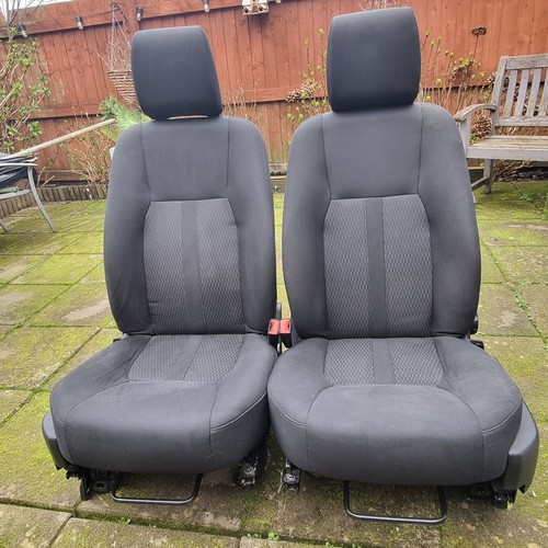 Pair discovery black cloth - pair,