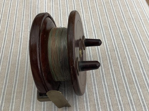 Vintage wooden fishing reel - wooden,