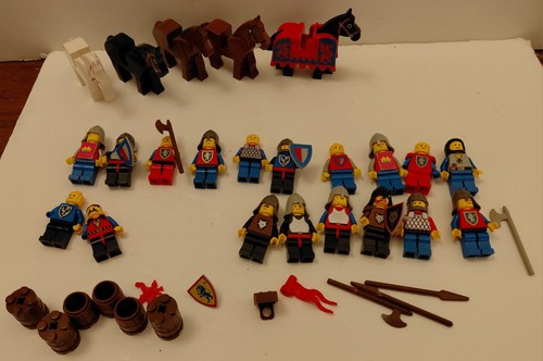 Lego vintage castle minifigure - vintage,