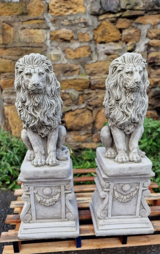 Large pair stone lions - pair, on