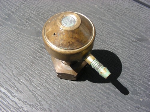 Vintage gas regulator unusual - gas,