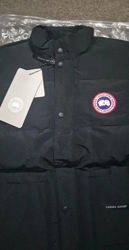 Authentic canada goose - canada,