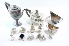 Vintage Silver Plate Ware George III Style Teapots Salt & Pepper Shakers 2900g