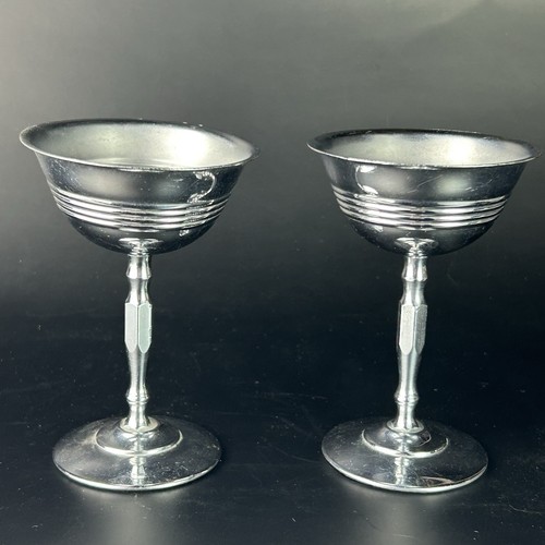 Vintage metal toasting - 2,