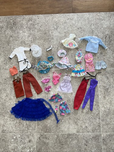 Vintage barbie clothes bundle - clothes,