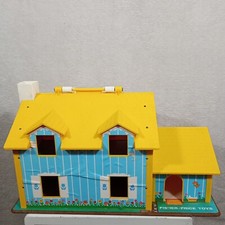 Fisher Price Carry And Play Family House/Garage 1969 House Vintage 60s