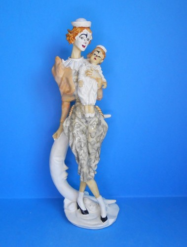 Lady baby clowns - &, ~