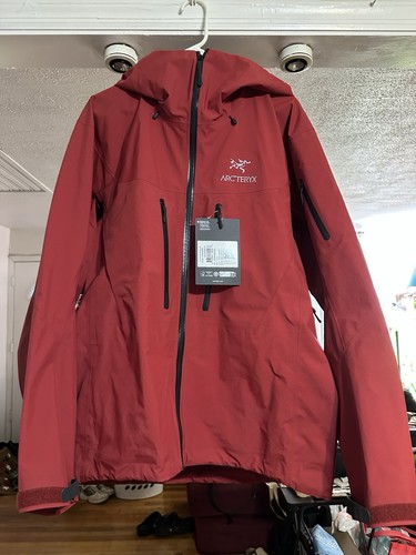 Rare nwt alpha bordeaux - nwt, in