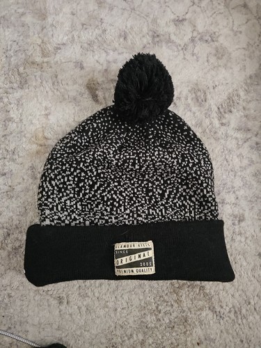 Glamour kills pom beanie - glamour,