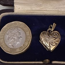 Vintage Small / Tiny 9ct