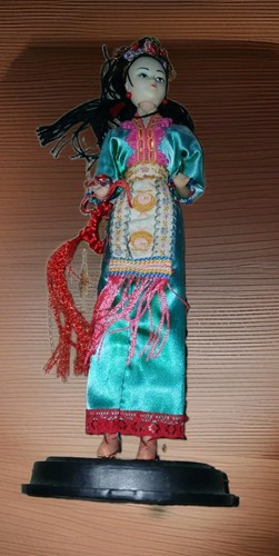 Vintage chinese souvenir - souvenir, doll