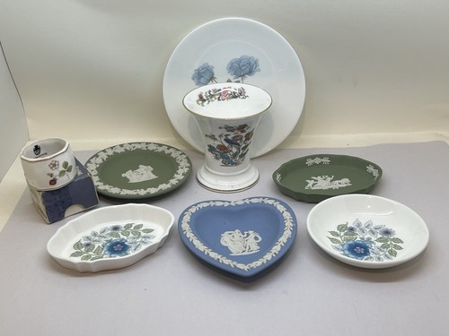 Collection small pieces - of, 8