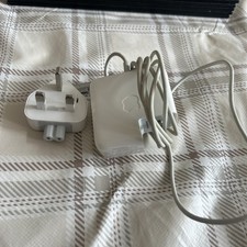 Apple 45W Power Adapter Genuine Charger MagSafe 1 for MacBook A1374 MC747B/B