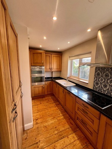 Used complete kitchen - , units