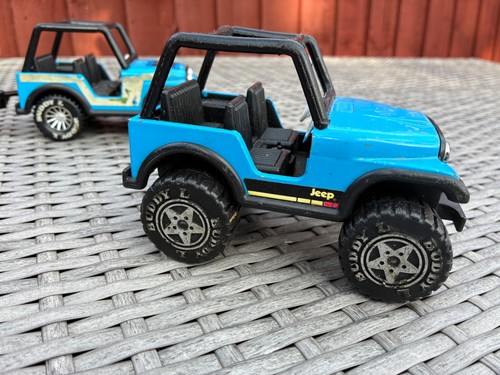 Two vintage buddy - vintage, jeeps
