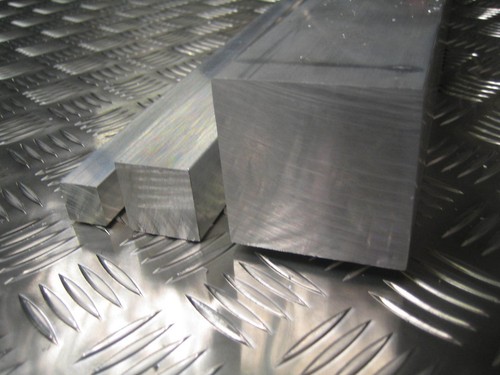 Aluminium square bar 100mm - 100mm, 4"
