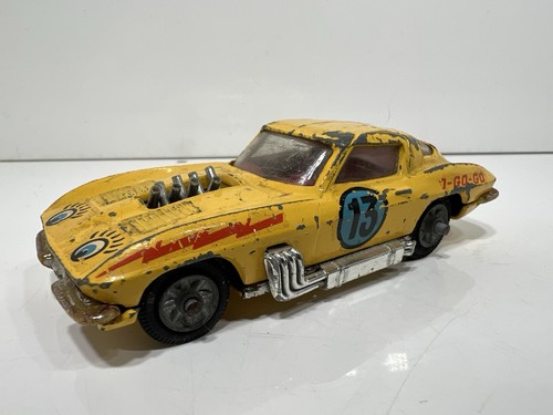 Corgi toys chevrolet - chevrolet, corvette