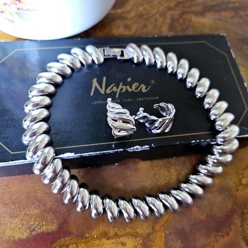 Vintage napier silver tone - napier,