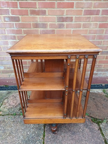 Antique maple co walnut - maple,