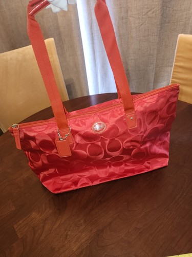 Nwot coach getaway signature - coach,