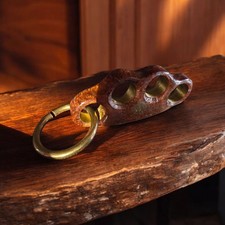 Knuckle duster keyring - duster,
