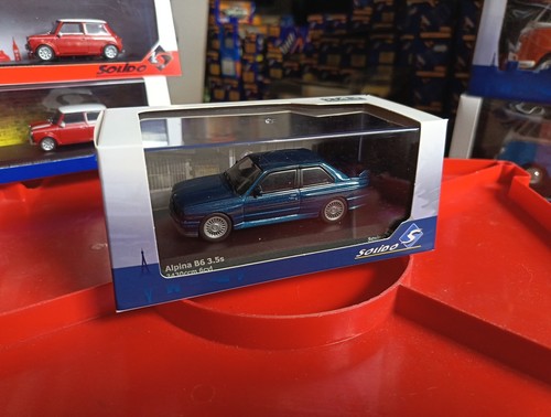 Boxed model solido - 1/43,