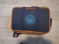 BERETTA CARTRIDGE / RANGE BAG PLUS BERETTA CAP USED.