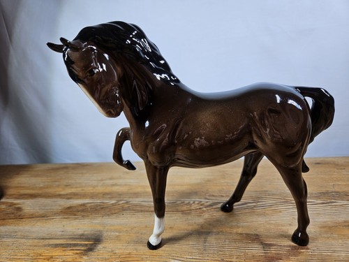Royal doulton prancing - da, 51