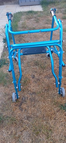 Nimbo ka4200n walker - ,