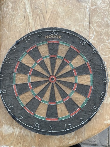 Dart board nodor - board, bristle